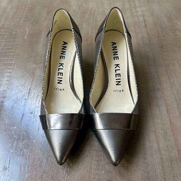 Ann Klein Fin, I flex slip on pumps. - Picture 3 of 5
